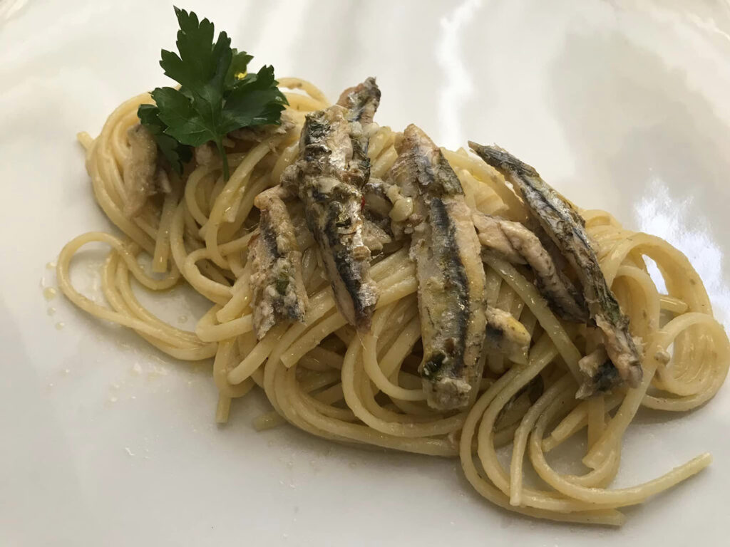 Linguine Con Le Alici Arraganate Pi Veloci E Buone Dell Aglio E Olio