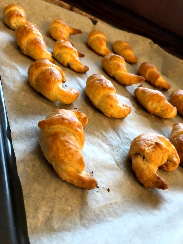 Cornetti Di Pasta Sfoglia Alla Nutella, Facilissimi E Veloci Una Dolce ...