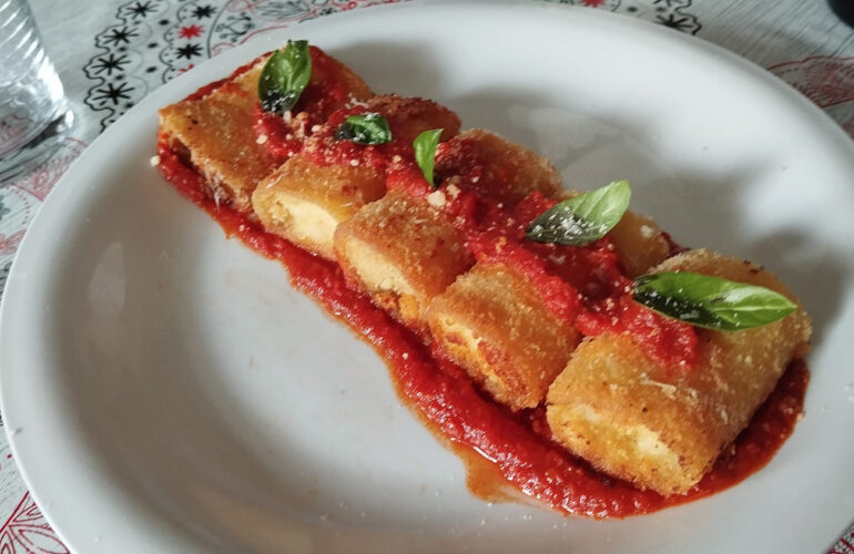 PACCHERI RIPIENI INDORATI E FRITTI 1 in carrozza