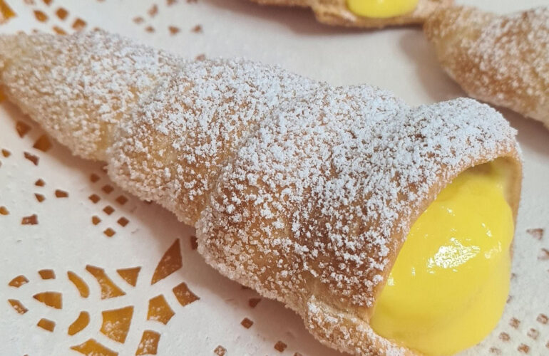 cannoli alla crema