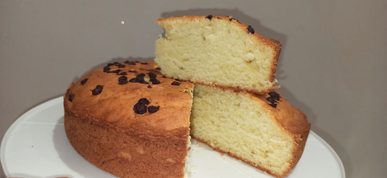 Torta morbida all’arancia, un dolce soffice e profumato, facile e veloce da preparare e pieno di vitamina C