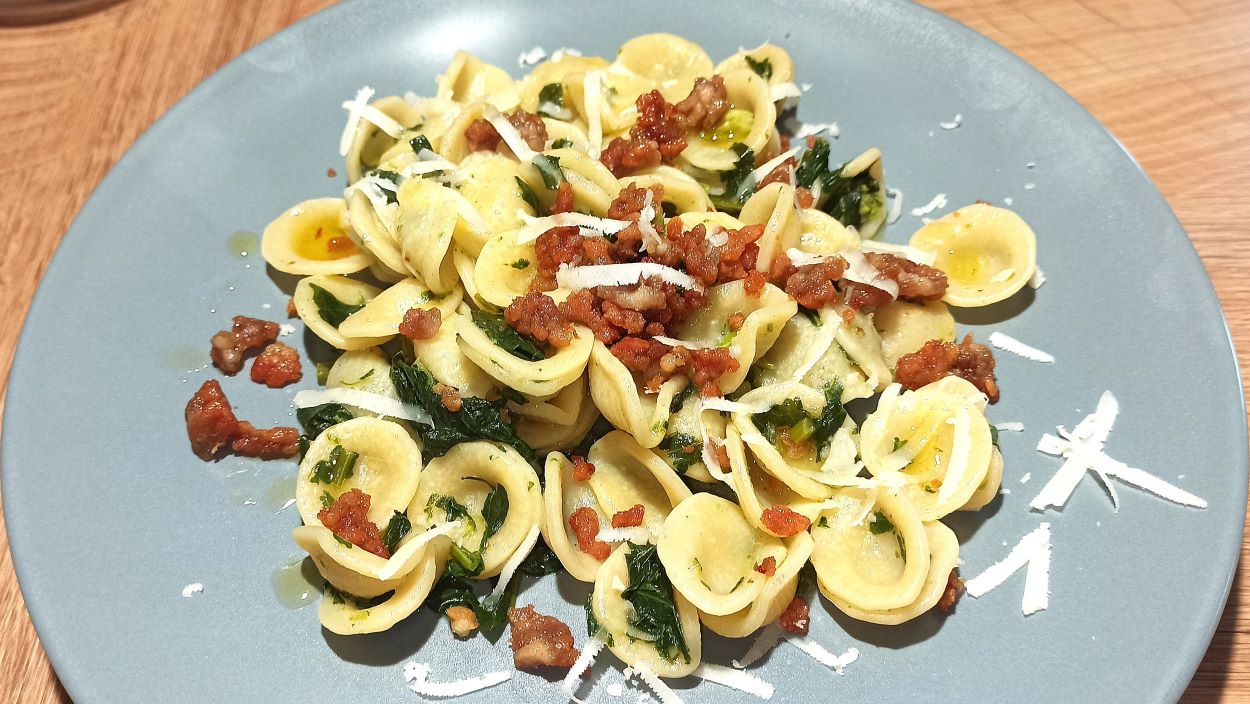 Orecchiette broccoli e un tocco croccante, più buone delle classiche col segreto della nonna, cosa si mette nell’acqua di cottura