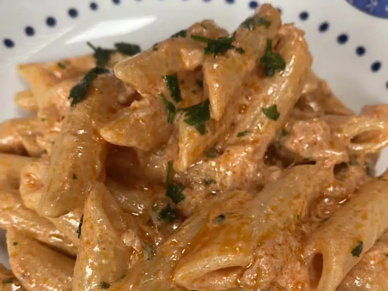 Penne al baffo con tonno, più cremosa e gustosa della tradizionale