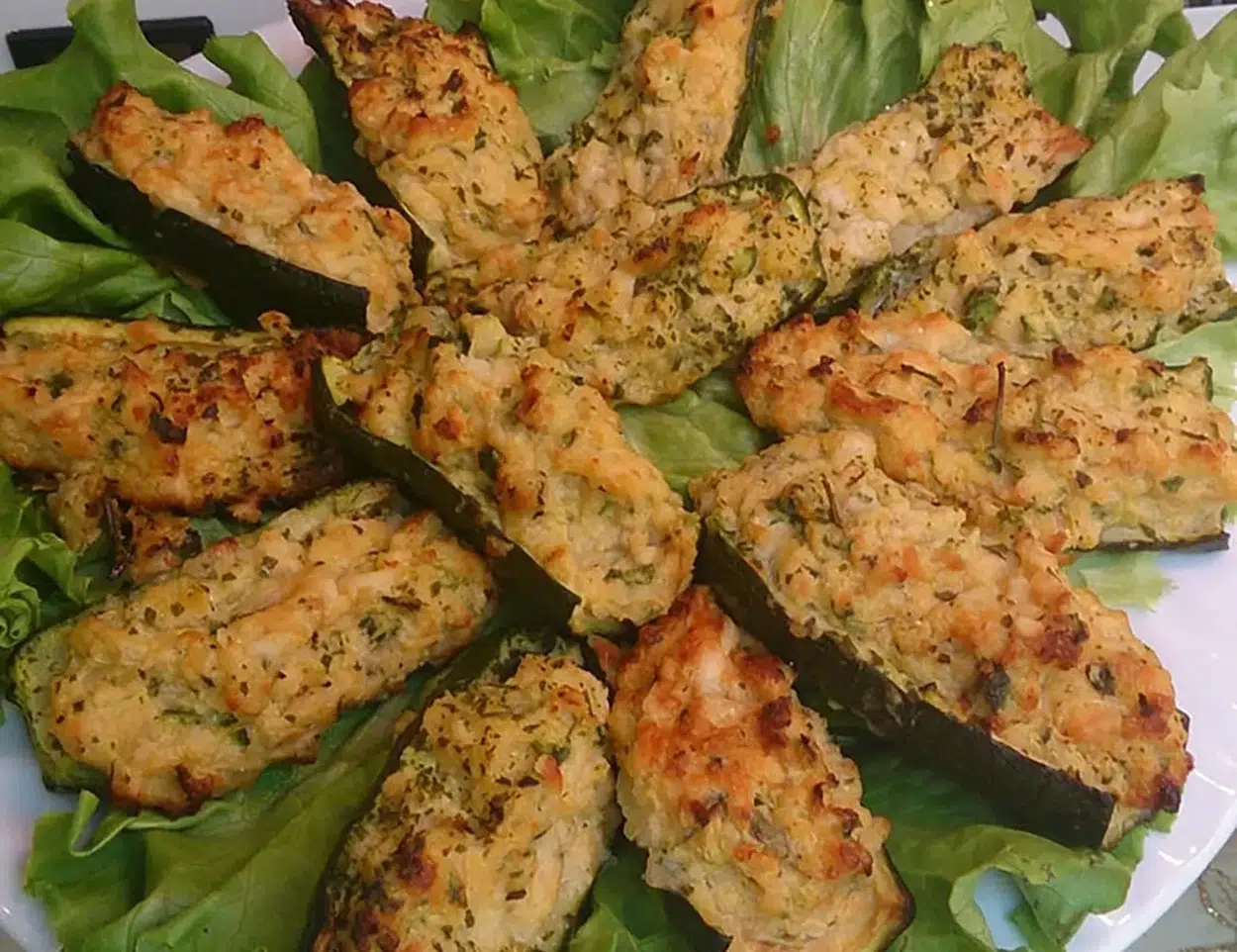 Cucuzzielli mbuttunati, con 4 zucchine uscirà un piatto unico